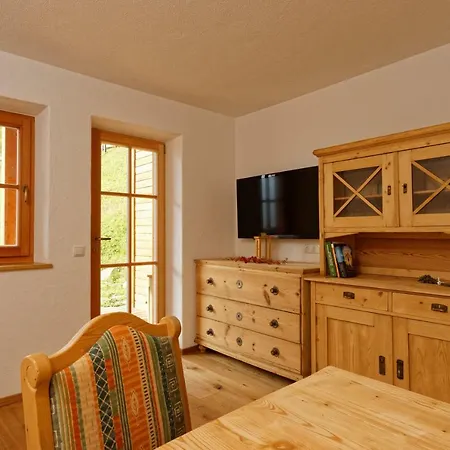 Apartment Waldlechn Cadipietra